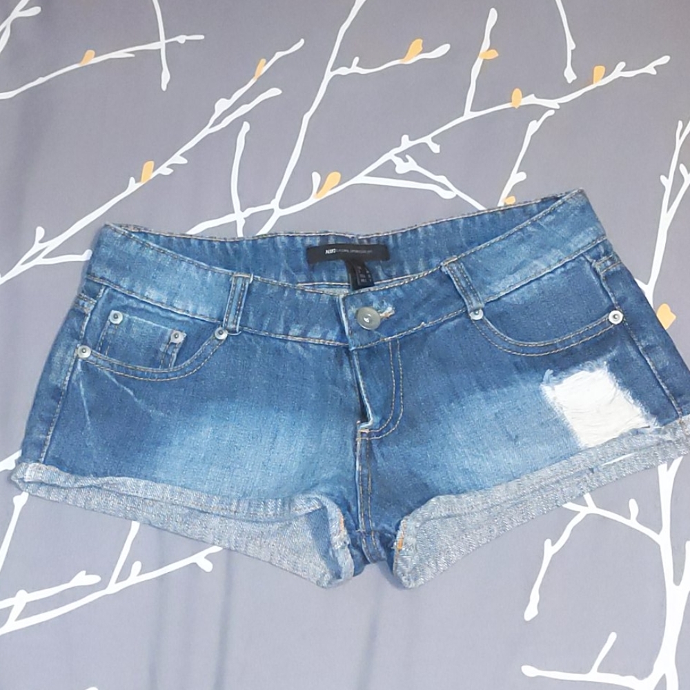 Denim low rise shorts